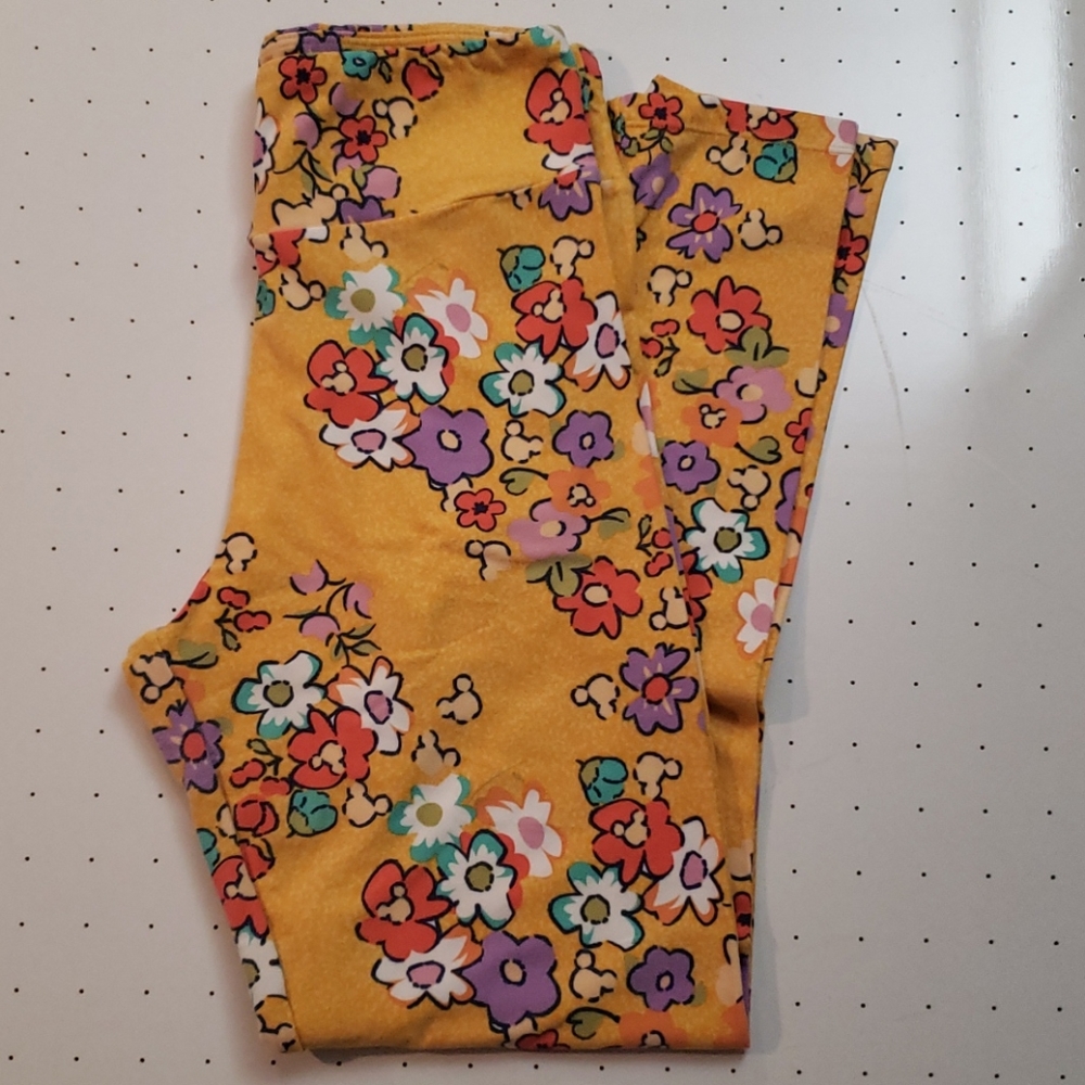 CUTEST LULAROE LEGGINGS!! 💛